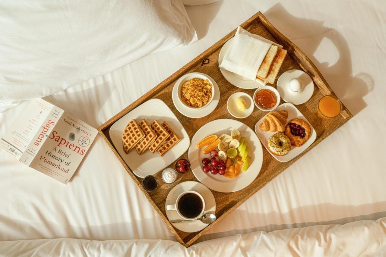 O By Tamara, Trivandrum Thiruvananthapuram Exterior photo Room service breakfast